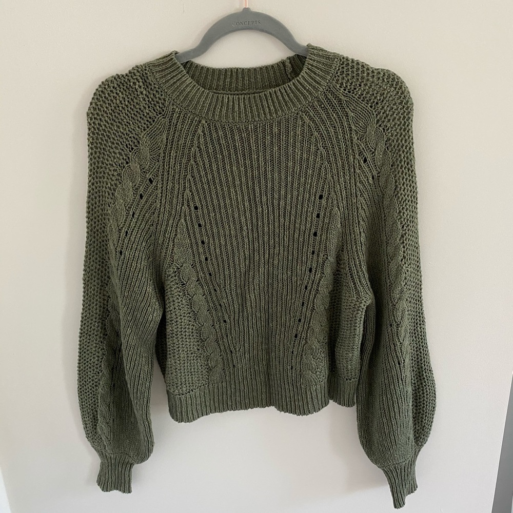 American Eagle army green sweater